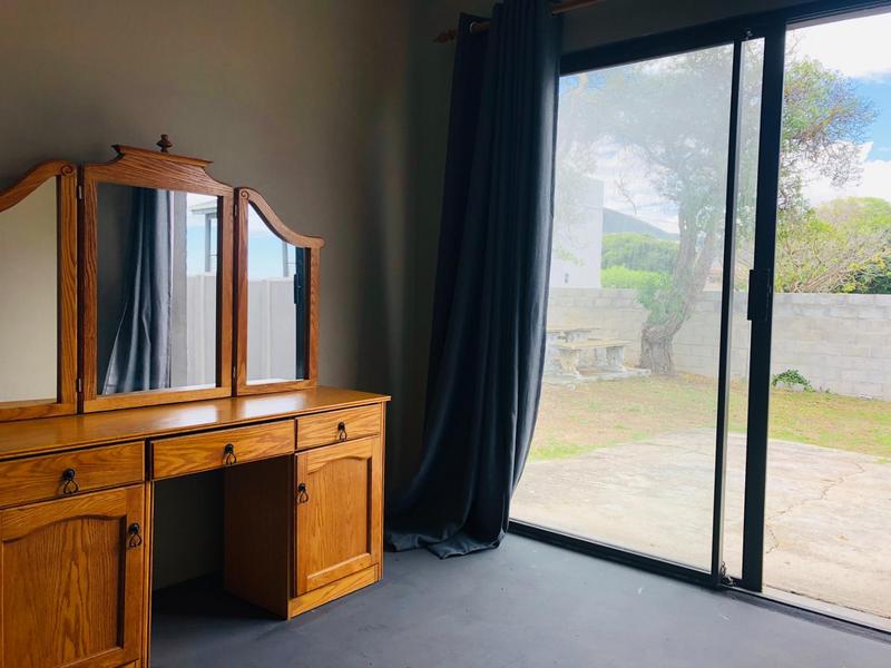 5 Bedroom Property for Sale in Franskraal Western Cape